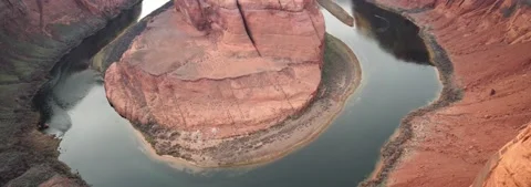 Horseshoe Bend - Pan Up Stock-Footage 232329785