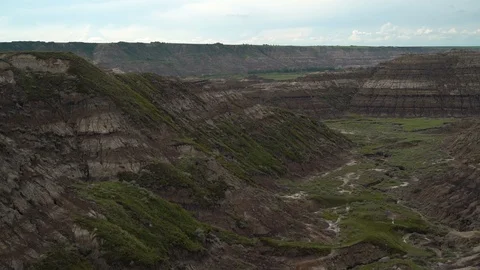 Horsethief Canyon, showing horizontal lines in the canyon walls, panning Stock Footage 116445831