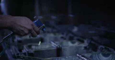 Hose cleaning molds 動画素材 81415747