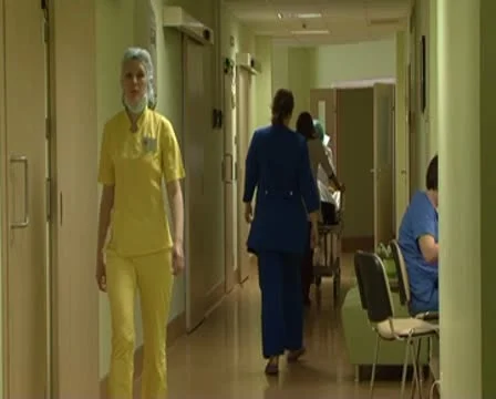 The hospital corridor Vídeo Stock 8956135