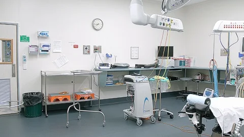 Hospital operating room Video stock 93678361