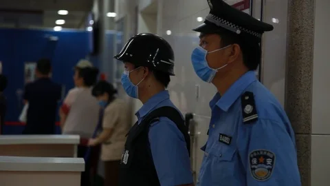 Hospital security guards Stockbeeldmateriaal 93611126