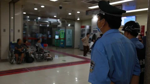 Hospital security guards Stockbeeldmateriaal 93611768