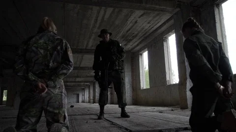 Hostage in an abandoned building Видео 77023529