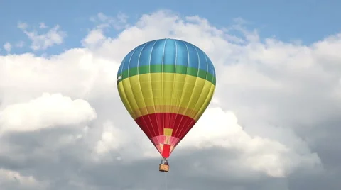 Hot air ballon gets down Stock Footage 42186699