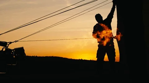 Hot air balloon. Fire bursts on sunset Video stock 86214101