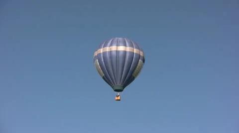 Hot air balloon in flight Stock Footage 8996008