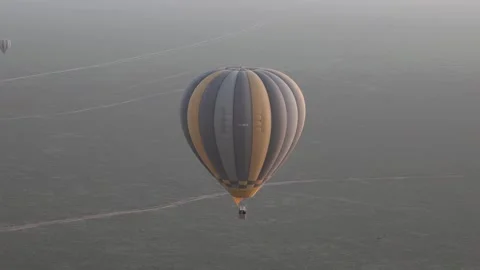 Hot Air Balloon Flight view over Ndutu, Serengeti, Tanzania Stock Footage 330424108