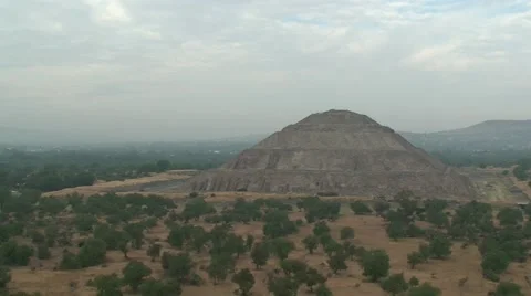 Hot Air Balloon fly over Teotihuacan, Mexico. Stock Footage 48537537