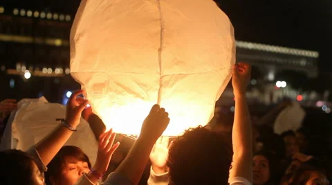 Hot air balloon Stock-Footage 42985580