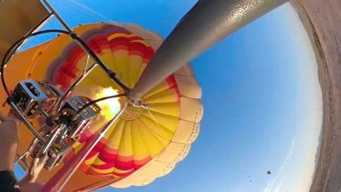 Hot Air Balloon Looking Up 스톡 동영상 144580134