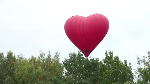 Hot air balloons flying Stock Footage 65396201