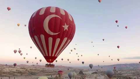 Hot air balloons Vídeos de archivo 102702958