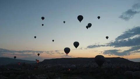 Hot Air Balloons taking off. 库存影片 100817456