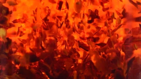 Hot chilli pepper flakes suspended in olive oil. Natural abstract backdrop. Stockbeeldmateriaal 336312152