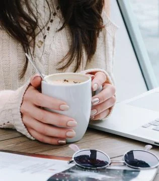 Hot chocolade in mug on the table Stock Photos