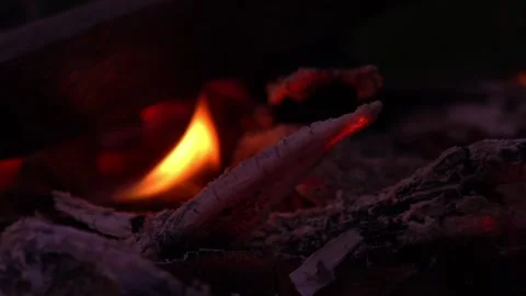 Hot coal in the hall Видео 136423507