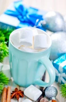 Hot drink with marshmallows Stock Photos