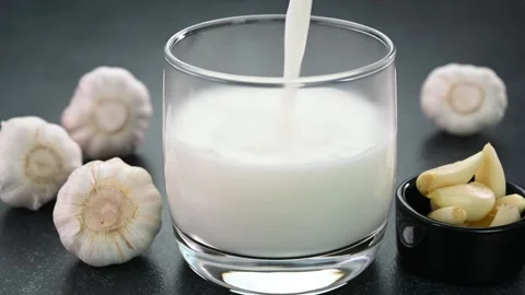 Hot garlic milk 動画素材 291632344