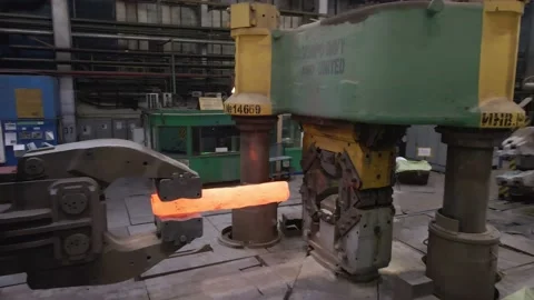 Hot metal piece in a large press, plant Video stock 223666685