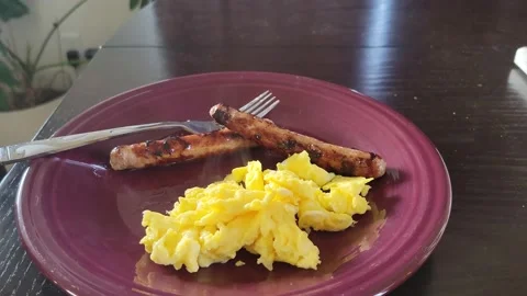 Hot scrambled eggs Stock Footage 192496528