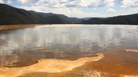 Hot springs Stockbeeldmateriaal 10795190