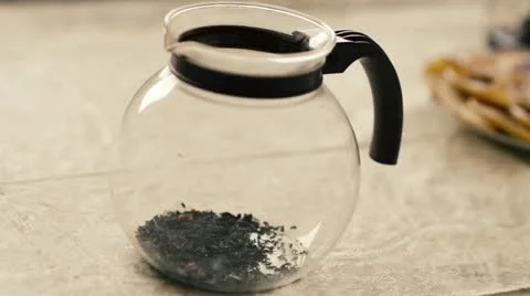 Hot watter into the pot Stock Footage 22024546