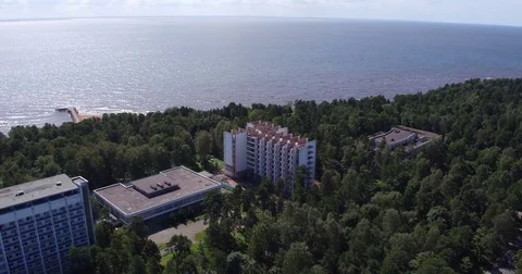 Hotel building on the waterfront Video stock 71390591