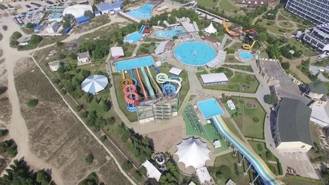 The hotel complex Aquamarine and Aqua Park Zurbagan in the Victory Park of Vídeos de archivo 72069094