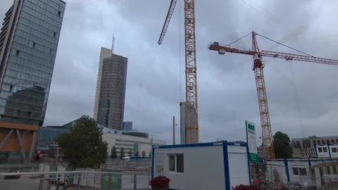 Hotel construction time lapse 動画素材 146768697