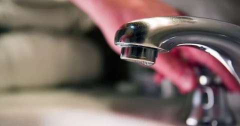 Hotel faucet in slowmotion Stock Footage 71076514