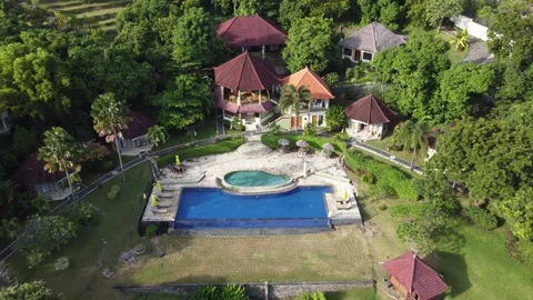 Hotel to hillside reveal Stock Footage 330069648