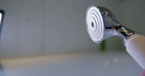 Hotel shower slowmotion Stock-Footage 71077211