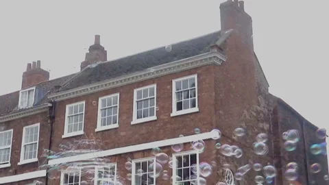 A house and bubbles Video stock 90571592