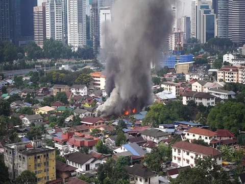 House is burning in the city Stock Footage 83867952