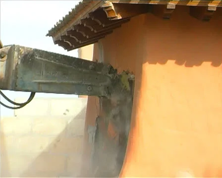 House demolition Stock Footage 25910751