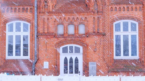 House facade with in winter time, snowy street 스톡 동영상 94874525