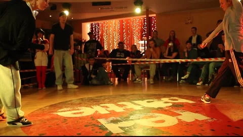 "House" final battle during "Red Battle 2009" breakdace event Stock-Footage 989002
