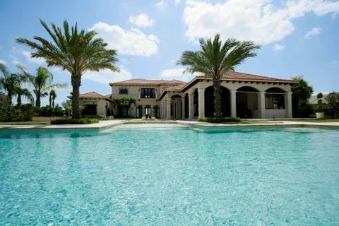 House with a large pool Fotos de archivo