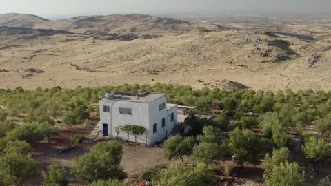 House on a mountain in Turkey. Stockbeeldmateriaal 153514911