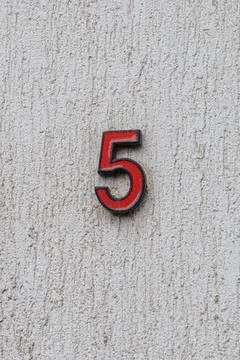 House number as a separate element five Foto stock
