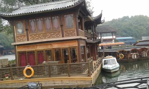 House on the river Foto stock