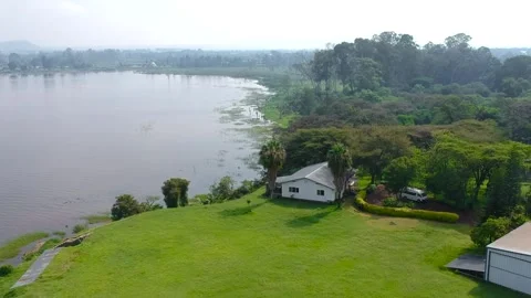 HOUSE ON THE SIDE OF THE RIVER Video stock 273119105