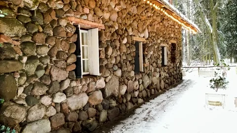 House stone rustic in winter Stock-Footage 302787277
