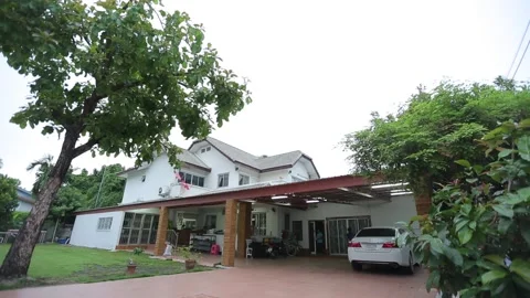 House tilt down Stock Footage 147910042