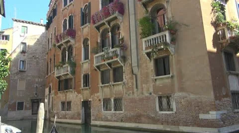 House in Venice Vídeos de archivo 12310180