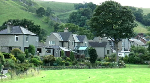 Houses and pan of background in Castleton, Peak District. Stock-Footage 53407564