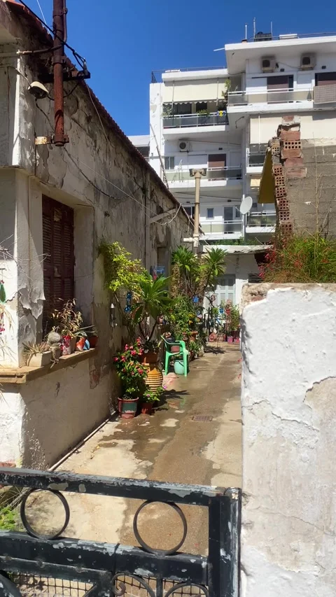Houses in Greece. Residential plot. Vertical video  Vídeos de archivo 286743022