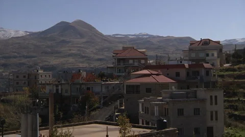 Houses in mountains Video stock 5503264