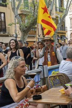 Housing crisis protests continue in Spain after parliament rejects emergency mea Stock Photos